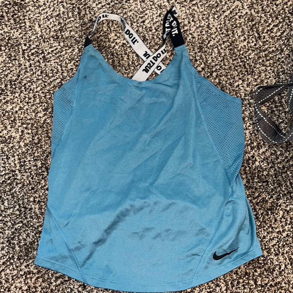 Nike tank